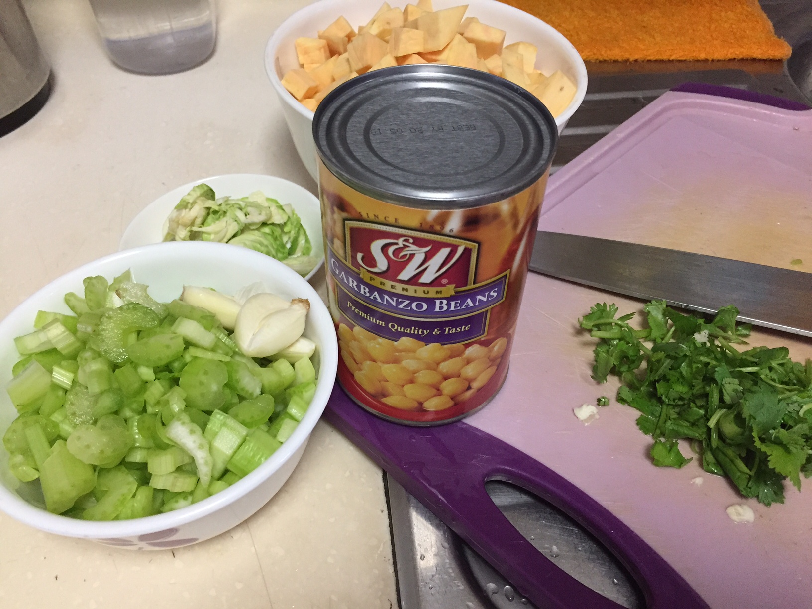 Chickpea casserole preparation