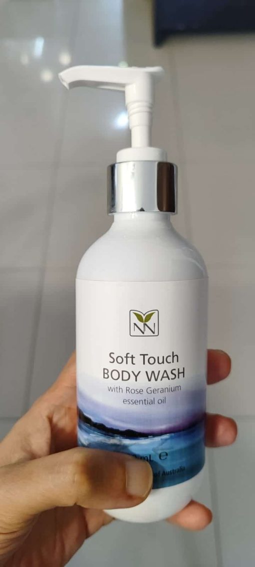 Y-Not Natural Soft Touch Body Wash, Emu oil and Natural Oil Blend - Unscented (200ml) - Image 2